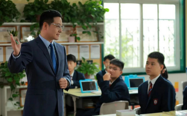 建业外国语中学 五学智慧课堂（二）